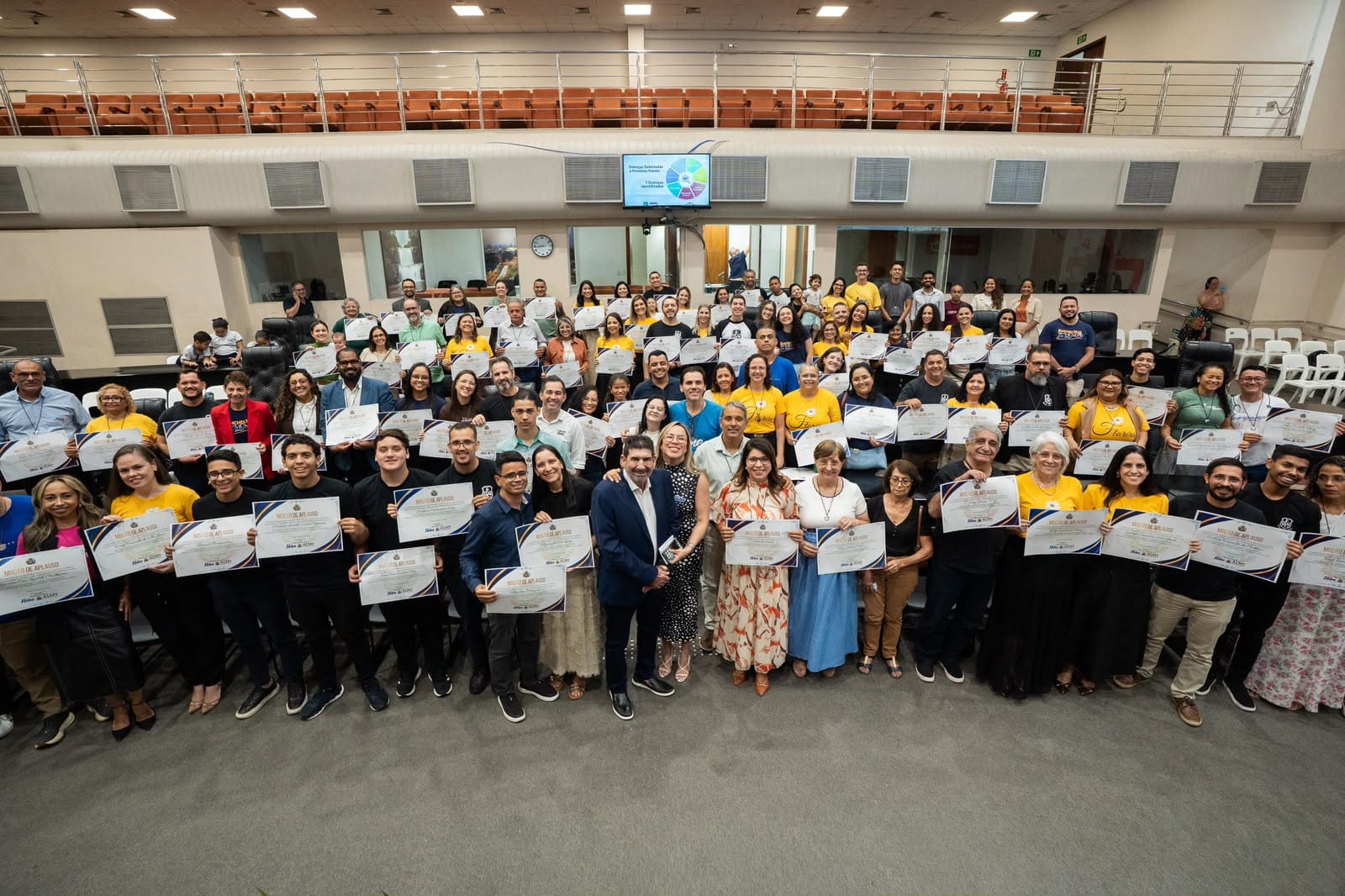 Deputado Dr. João homenageia Missão Enchei-vos e reconhece trabalho de evangelização e transformação social em Mato Grosso