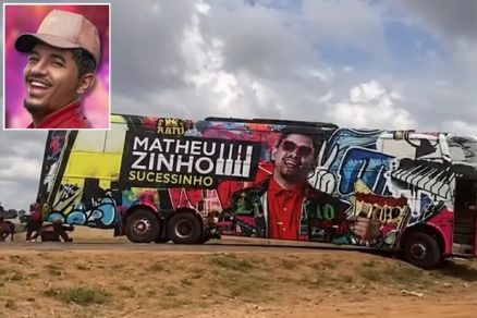 Cantor sai ileso de acidente com ônibus em rodovia de MT