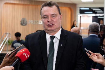 Max Russi descarta pesquisa; eleição se ganha com trabalho