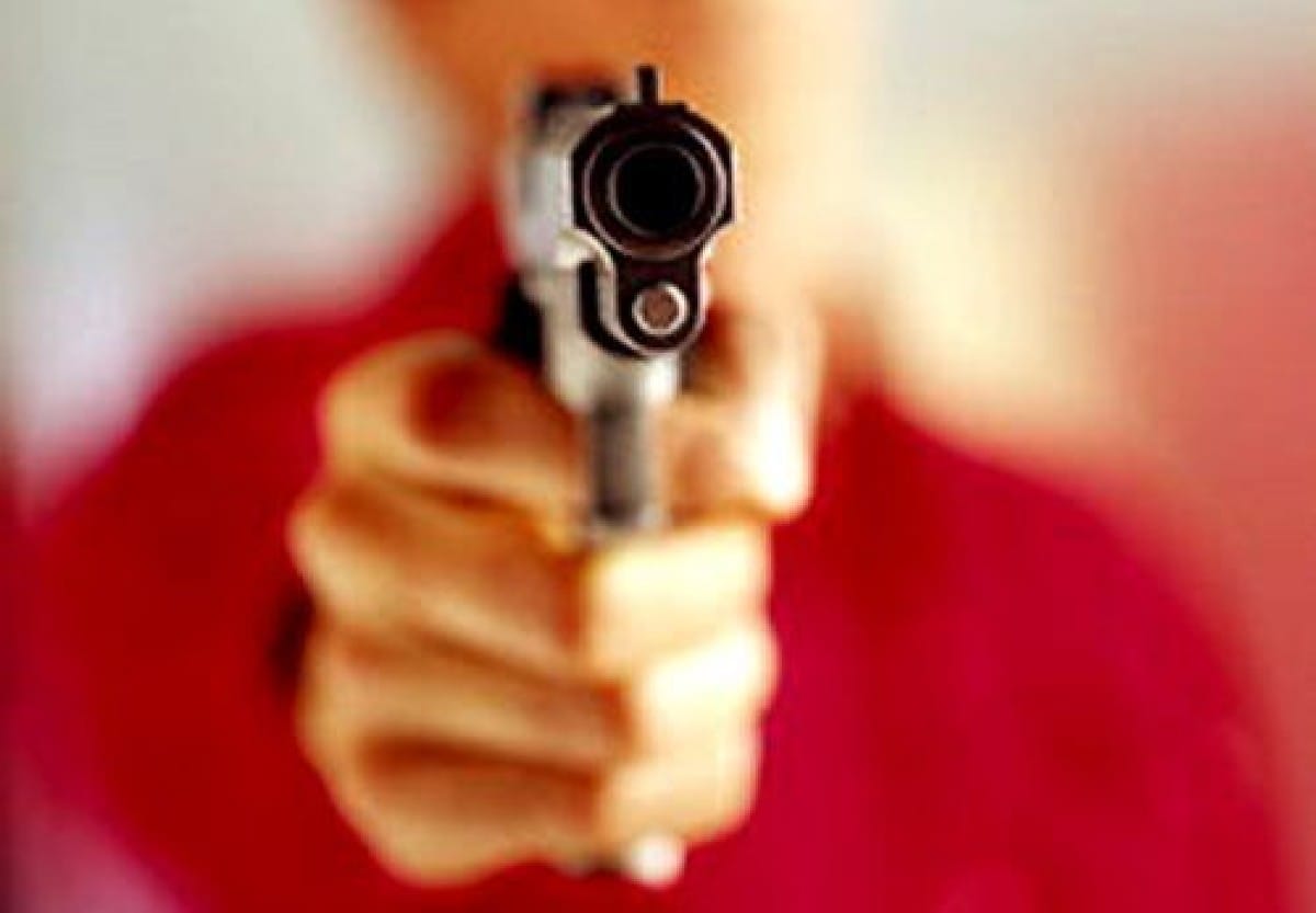 Jovem de 17 anos é baleado durante tentativa de invasão em Cáceres