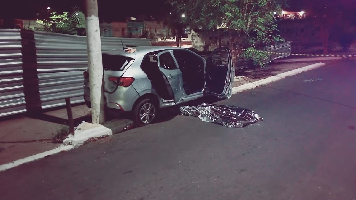 Trio rouba carro de app, troca tiros com PM em Cuiabá e um morre